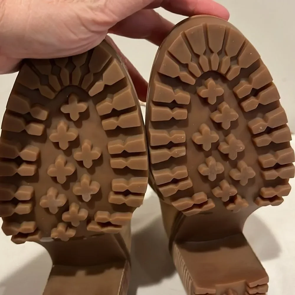 NWOT JLO Jennifer Lopez Georgia Booties Size 9.5.